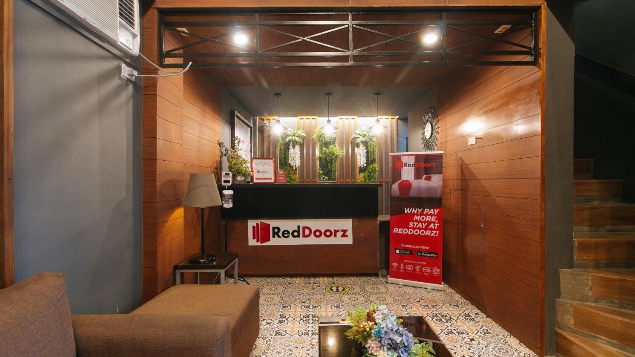 Reddoorz @ Gardenview Hotel Gtower アンヘレス エクステリア 写真