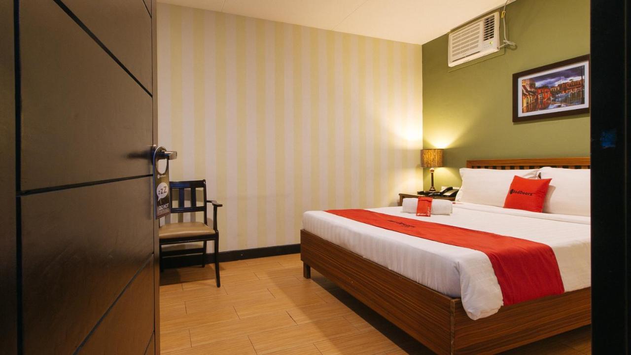 Reddoorz @ Gardenview Hotel Gtower アンヘレス エクステリア 写真