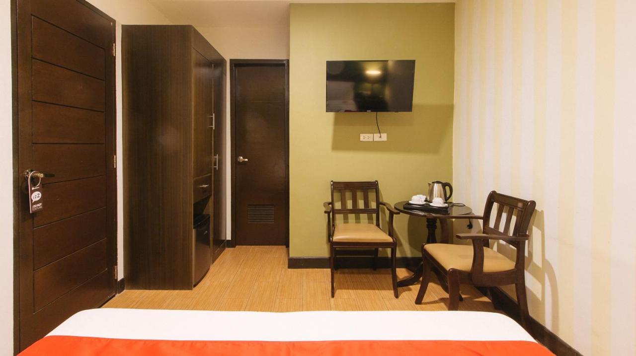 Reddoorz @ Gardenview Hotel Gtower アンヘレス エクステリア 写真